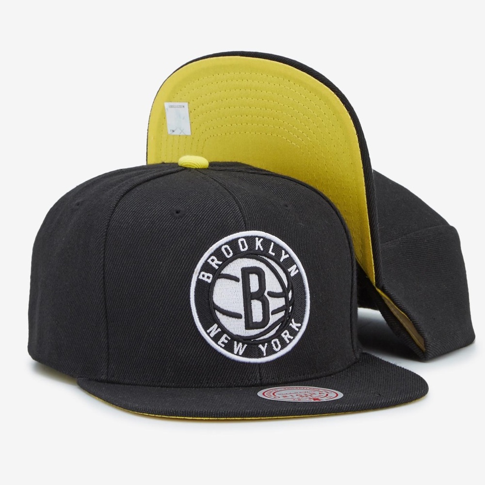 Mitchell & Ness Brooklyn Nets Lightning Hook Snapback Hat